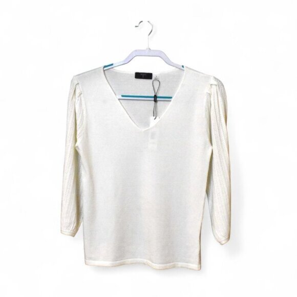 T Tahari Viscose Blend V Neck Pullover Sweater Off White Top Size M - Picture 1 of 12